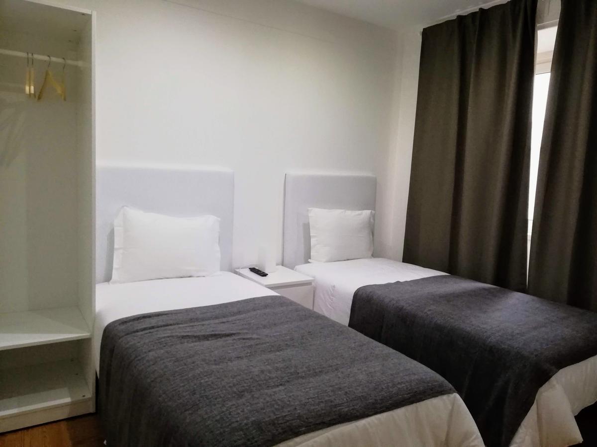 Apartamentos Internacional Coimbra Bagian luar foto
